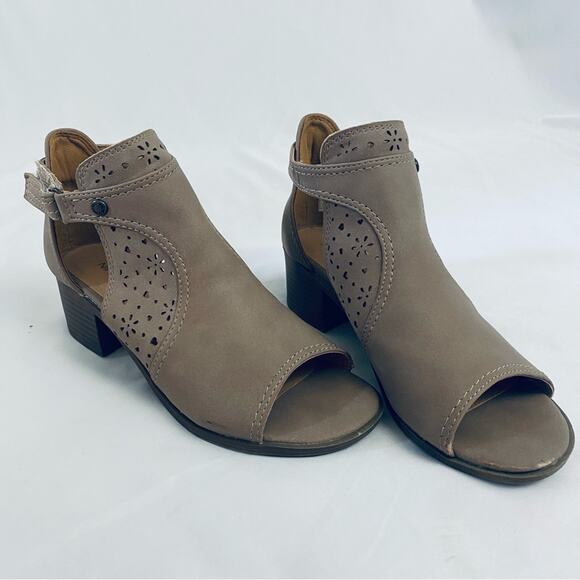 Nine West Girls Heeled Sandals Size 2.5 - Picture 1 of 10